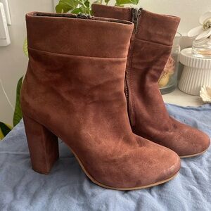 Steve Madden suede booties